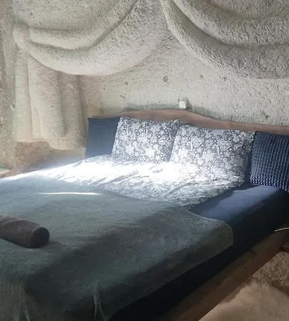 Barlang Furdohaz Apartment *